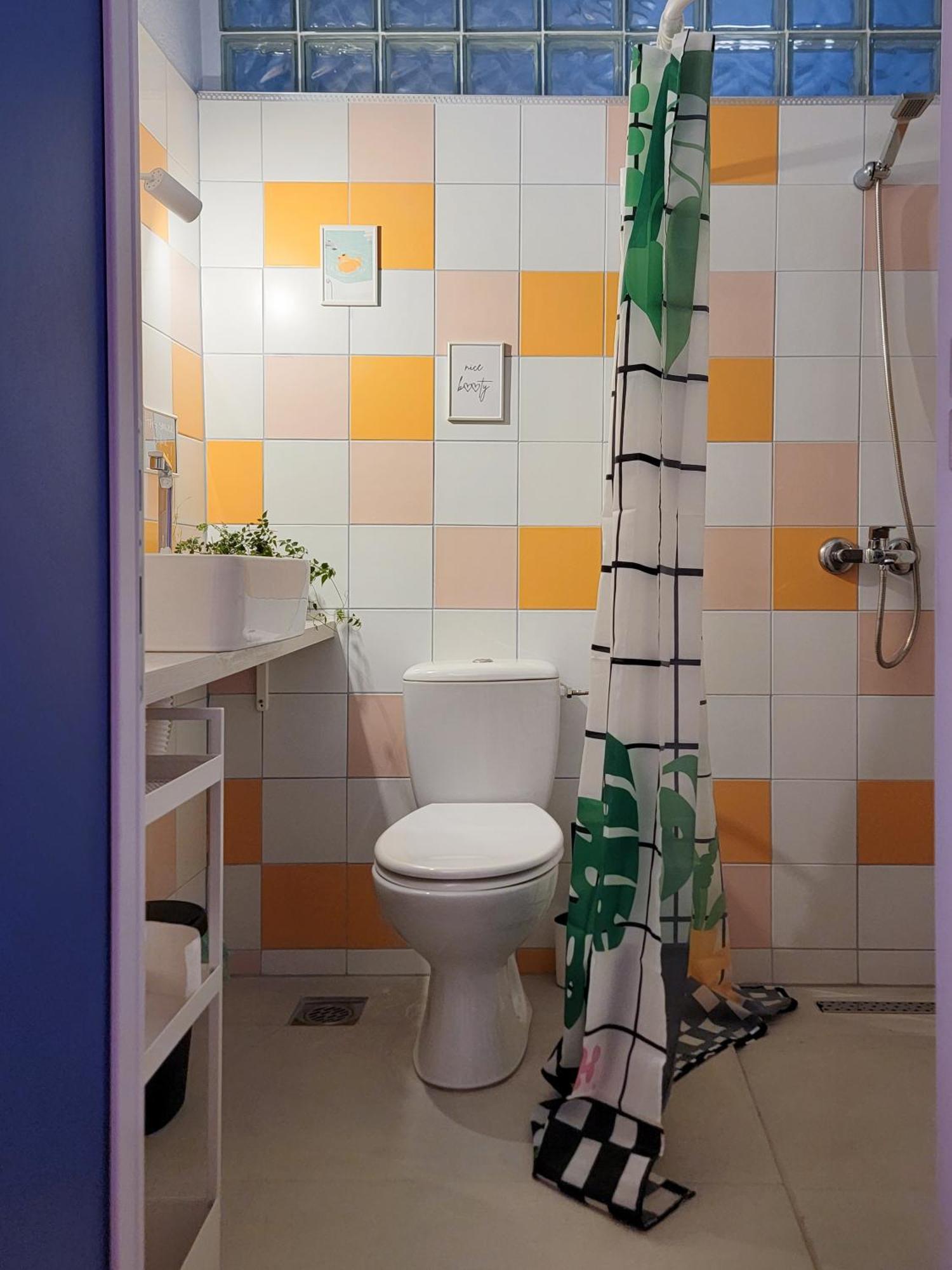 Iris Agata Hostel Ohrid Ngoại thất bức ảnh
